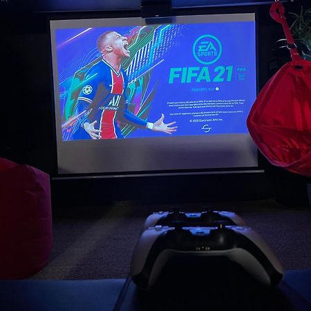 Capsule Cinema - Balneo Home Cinema Playstation 5 فالنسيان المظهر الخارجي الصورة