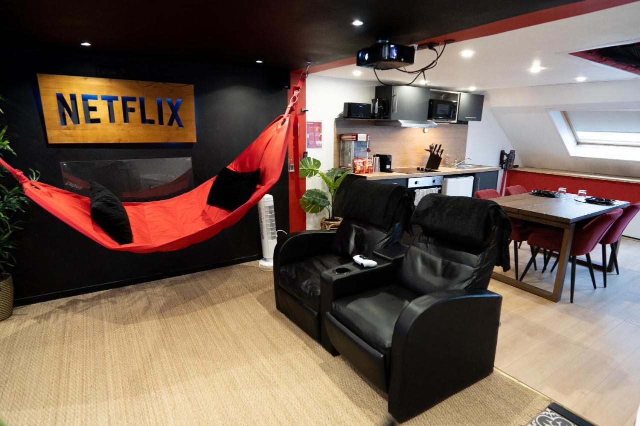 Capsule Cinema - Balneo Home Cinema Playstation 5 فالنسيان المظهر الخارجي الصورة