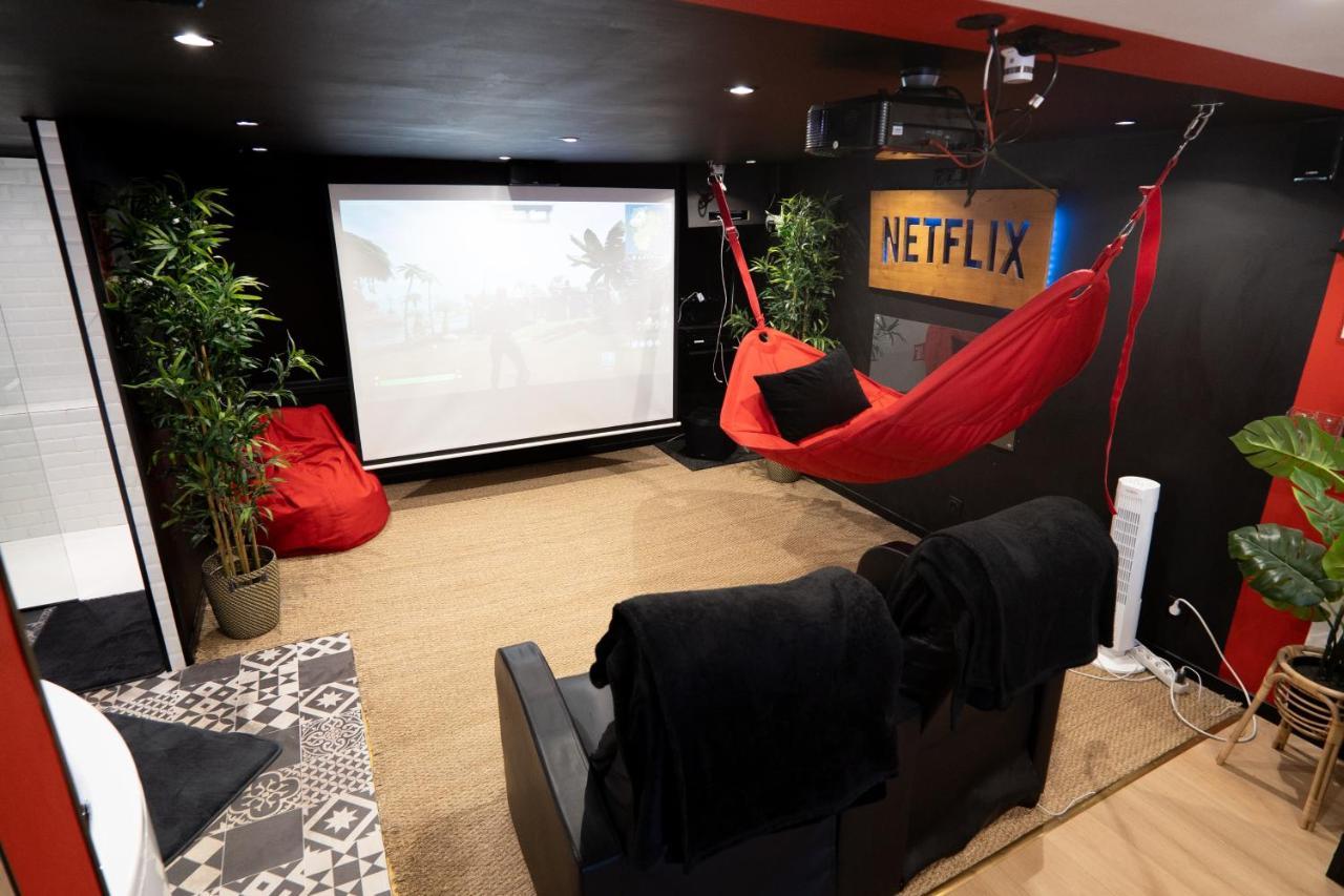 Capsule Cinema - Balneo Home Cinema Playstation 5 فالنسيان المظهر الخارجي الصورة